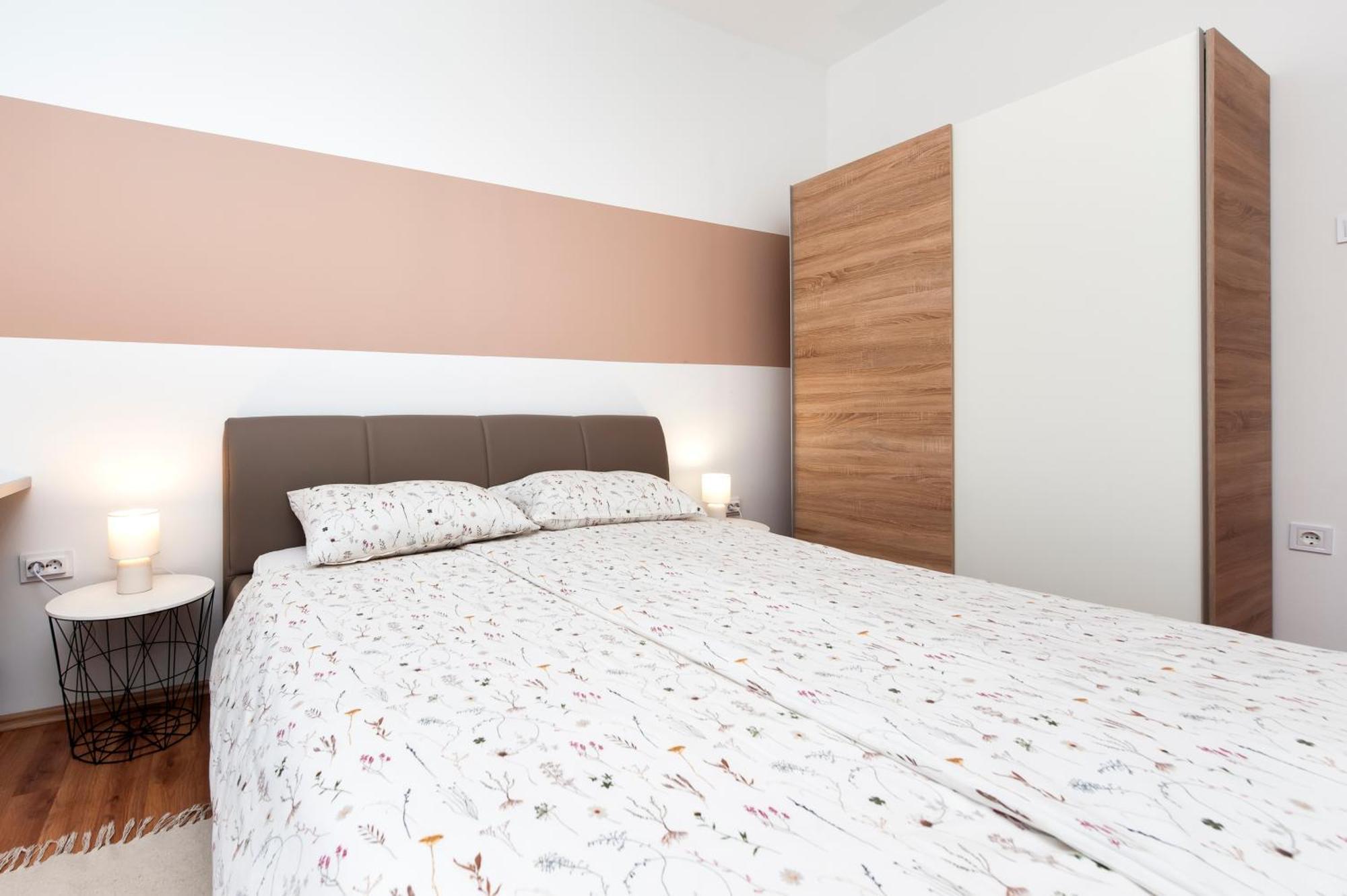 Apartments Euphemia Ровинь Экстерьер фото